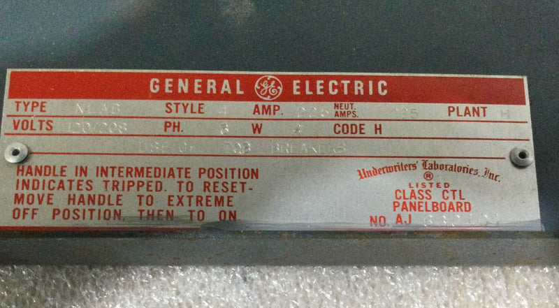 GE General Electric 225 Amp 120/208v 3 Phase 4 Wire Type NLAB Dead Front 27 1/2" x 8 1/2"