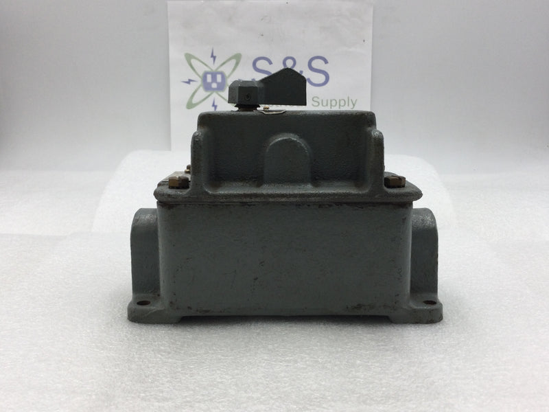 General Electric CR2940 600V Heavy Duty Push Button Selector Switch