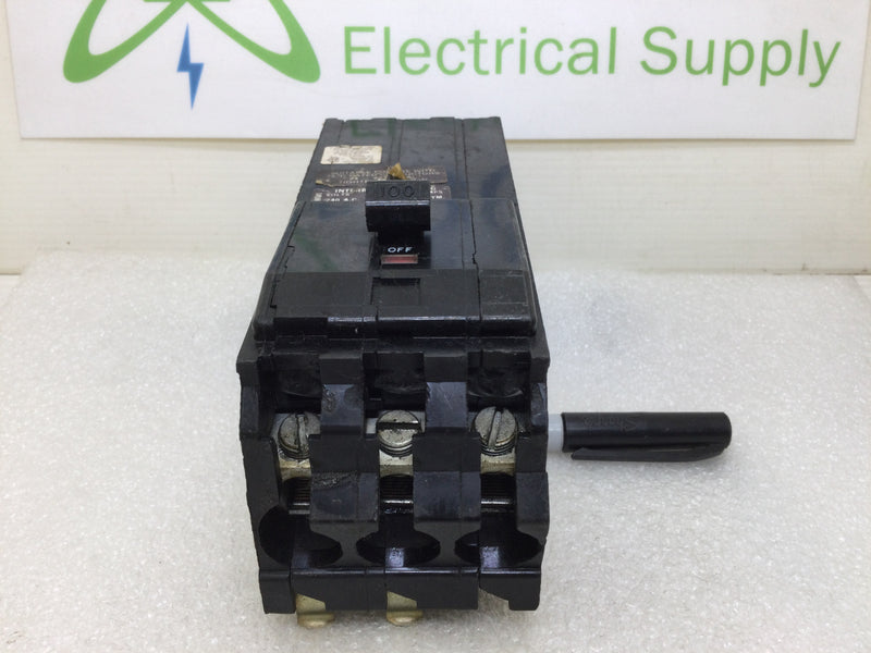 Square D Q13100 100 Amp 240 Volt 3 Pole Plug In Circuit Breaker Q1-3100