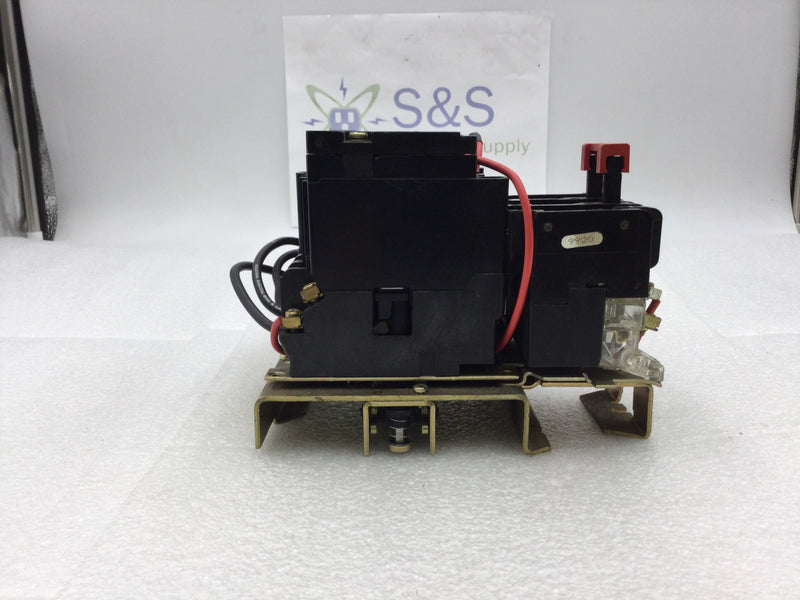 Square D 8736 SCO8S Series A Nema Size 1 Reversing Starter/Contactor 3 Pole 200-575 VAC 7.5 to 10 HP with 120 VAC Coil