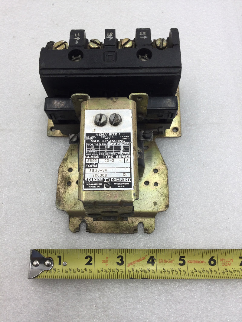 Square D 8502-C0-2 Series A Nema Size 1 Motor Contactor 27 Amp 3 Pole 110-550 VAC with 120 VAC Coil