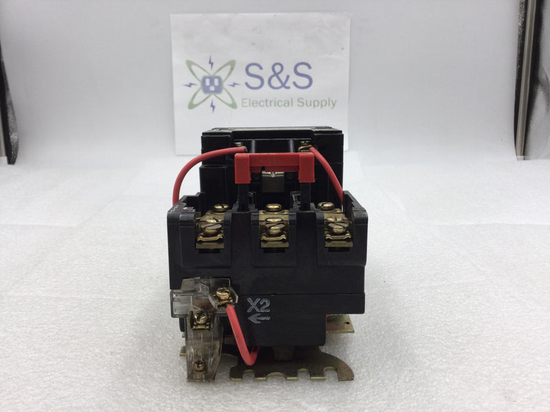 Square D 8536SAG12 3 Pole 200/230/380VAC @ 1 1/2HP 460/575VAC @ 2Hp Motor Starter with 120 VAC Coil