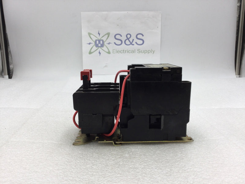 Square D 8536SAG12 3 Pole 200/230/380VAC @ 1 1/2HP 460/575VAC @ 2Hp Motor Starter with 120 VAC Coil