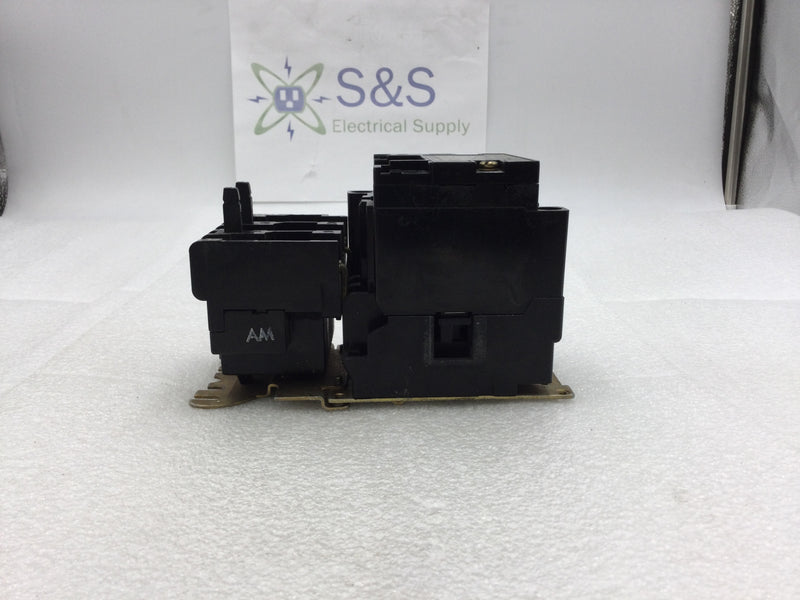 Square D 8536SBG1 Nema Size 0 Series A 2 Pole 115/230 VAC Contactor/Starter with 120 VAC Coil