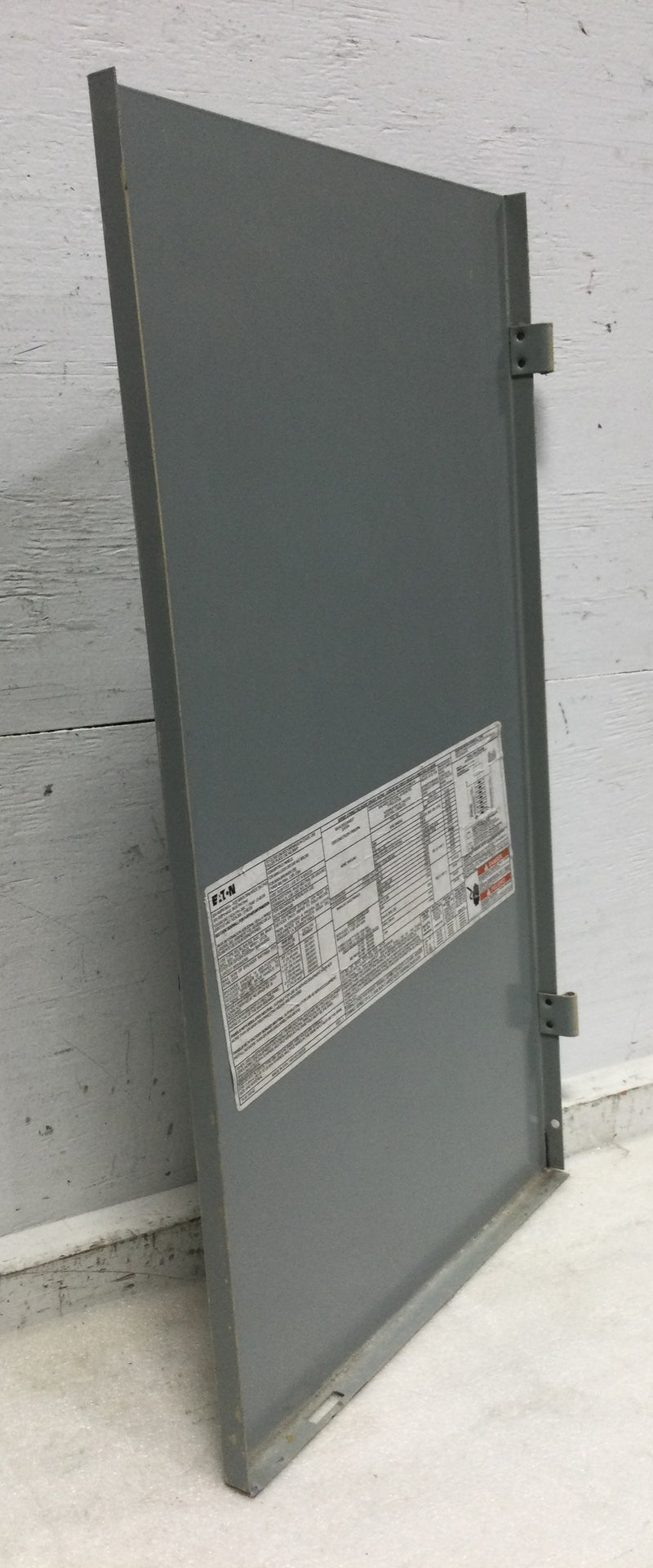 Eaton BRP08B200RF 200 Amp 120/240v 1 Phase 3 Wire Nema 3R Load Center Hinged Door 25" x 14 1/8"