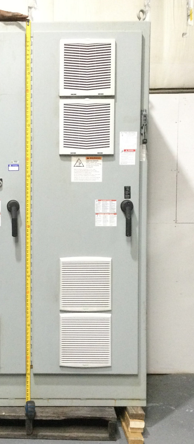 Square D/Schneider Electric ISCDM32470197001 480V 3 Phase 240 Input 65KA 92" x 56" x 29"