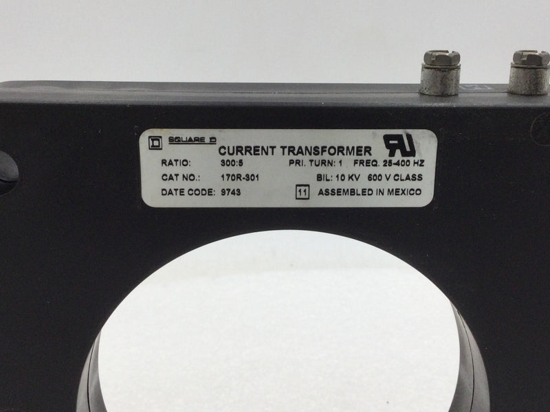 Square D 170R-301 Current Transformer 600V BIL:10KV Ratio: 300:5 Freq. 25-400 Hz Turn: 1