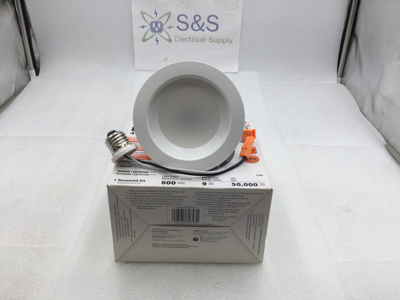 Sylvania LED/RT4/600/830/FL80 Ultra LED 4" Recessed Kit 9 Watt 600 Lumens