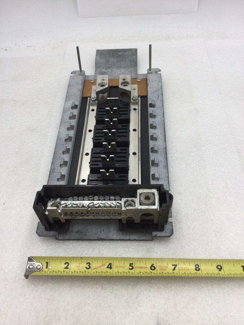 ITE/American Standard 8 Space/30 Circuit Load Center Guts Only with Bolt In Breaker Bars 7" X 17"