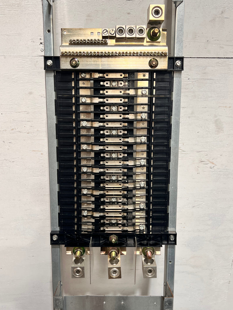 Square D NQOD442L400 3 Phase 400A 208Y/120VAC Panel Guts