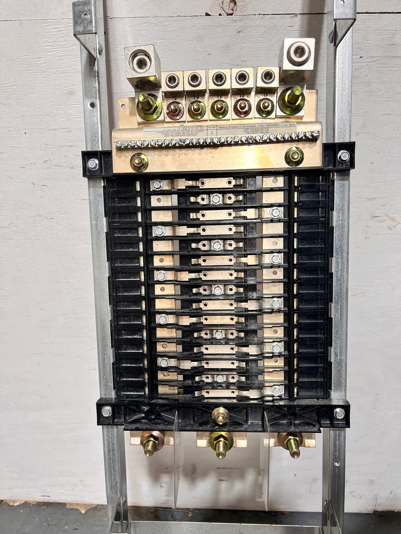 Square D NQOD Panelboard 208Y/120 3Ø 4 Wire Delta 240v 300 Amps 30 space Guts