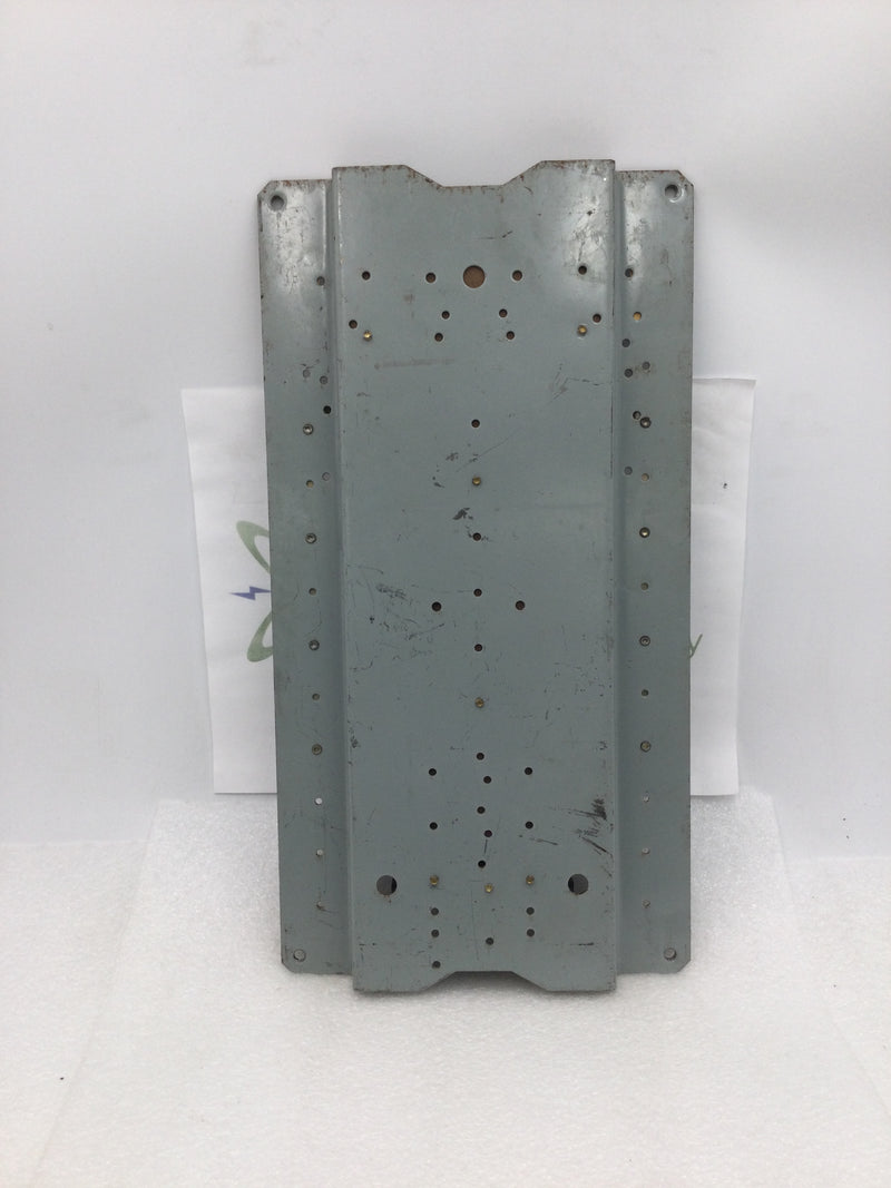 ITE EQ16MBA 8 Space/24 Circuit 125 Amp 120/240 VAC Load Center Guts Only 8" X 15"