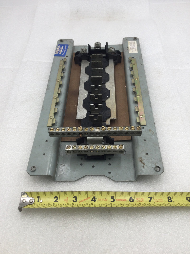 ITE EQ16MBA 8 Space/24 Circuit 125 Amp 120/240 VAC Load Center Guts Only 8" X 15"