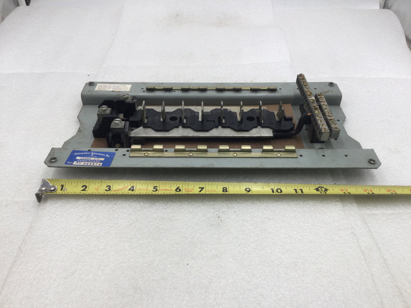 ITE EQ16MBA 8 Space/24 Circuit 125 Amp 120/240 VAC Load Center Guts Only 8" X 15"