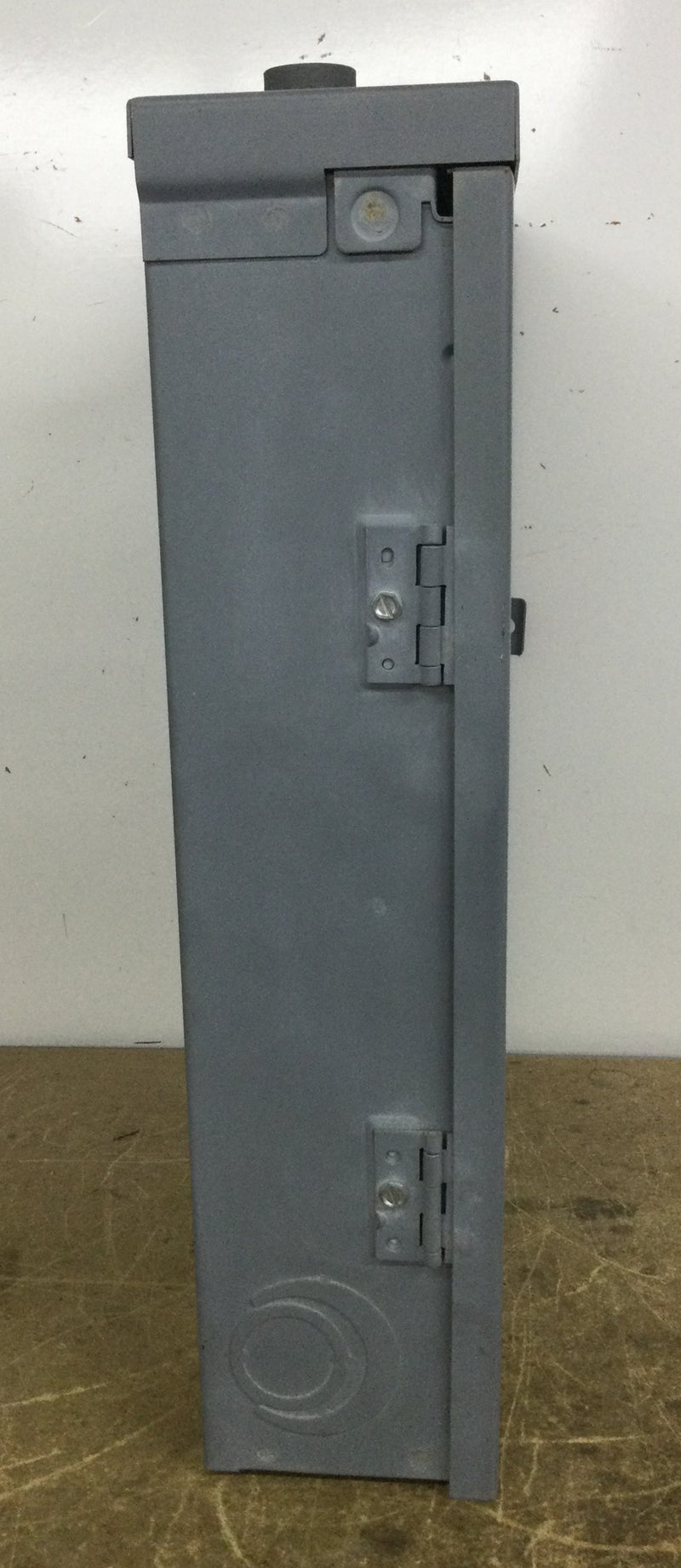 Square D QO Series 100 AMP 6 Space/12 Circuit Main Breaker Load Center 14.5" X 19"