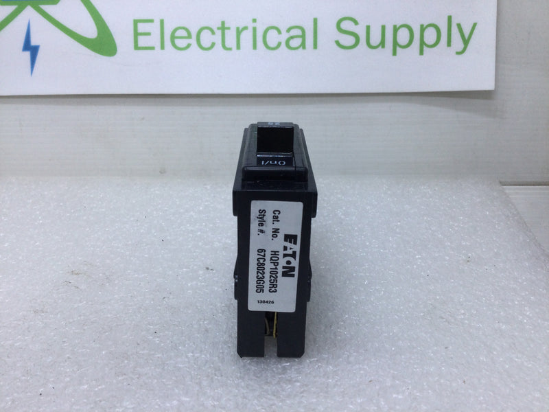 Lot of 10 - Eaton HQP1025R3 Quicklag Type HQP 1 Pole 25 Amp Plug in Type Circuit Breaker