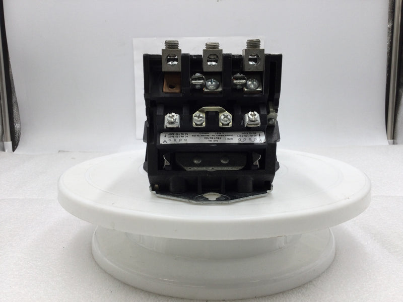 Siemens 14GUG32AA 3 Phase Nema Size 2 1/2 Motor Starter with Overload Relay 60 Amp 200-575 VAC 15-30 HP 120/240 VAC Coil