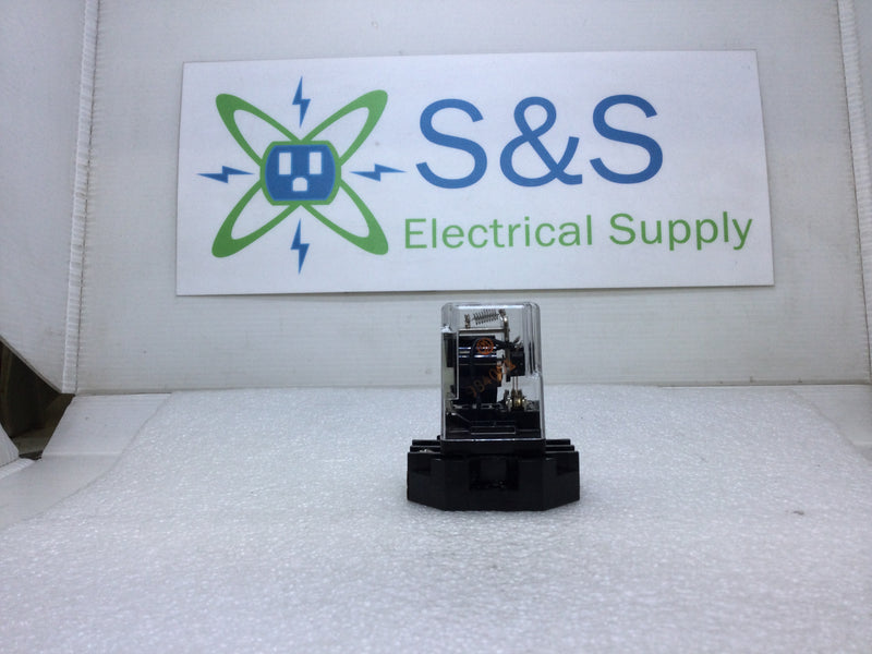 Potter & Brumfield KRPA-11AG-120 8 Pin 12 Amp 120 VAC 1/3 HP Ice Cube Relay with RB08 Base