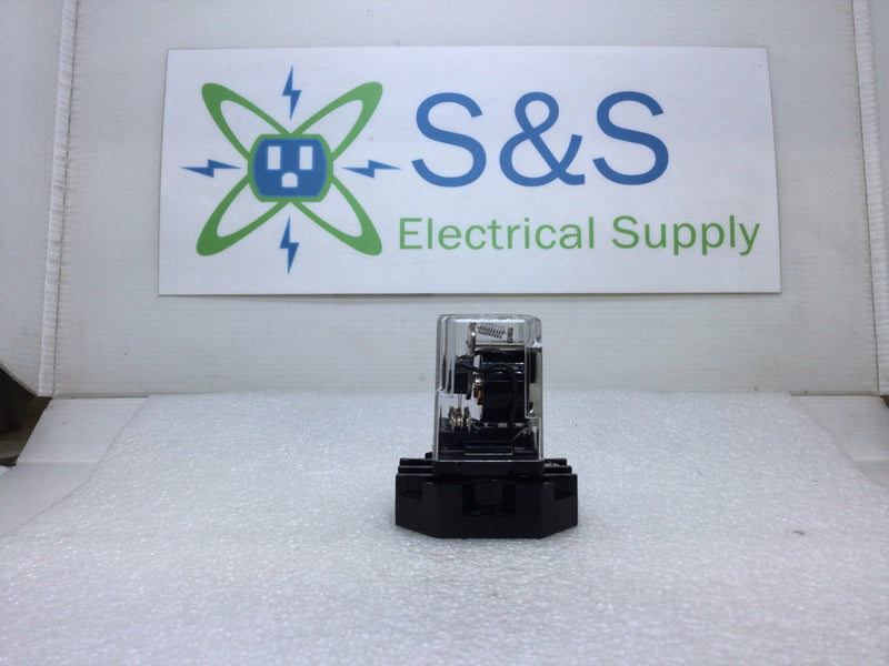 Potter & Brumfield KRPA-11AG-120 8 Pin 12 Amp 120 VAC 1/3 HP Ice Cube Relay with RB08 Base