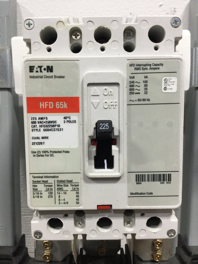 Eaton/Cutler-Hammer PRL1A 72 Space 208Y/120V 3Ph 225A Main Breaker Box No. EZB2072R