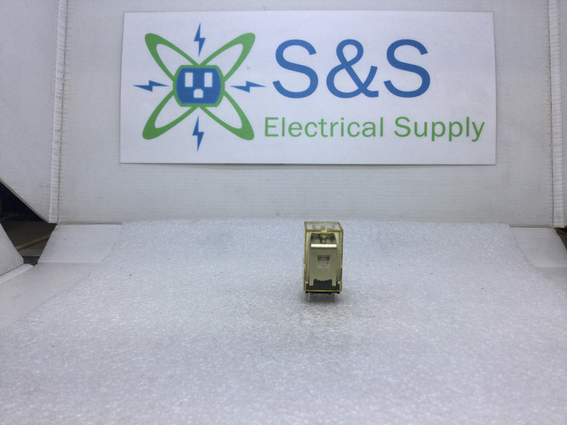 Idec RH2B-U Plug In Ice Cube Relay 110-120 VAC 24 VAC 50/60Hz 8-Blades Rated for 7.5 Amps at 120 VAC