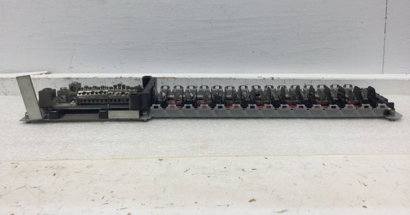 GE General Electric TM3015 15 Space/30 Circuit 150 Amp 120/240 VAC Load Center Guts Only 6" X24"