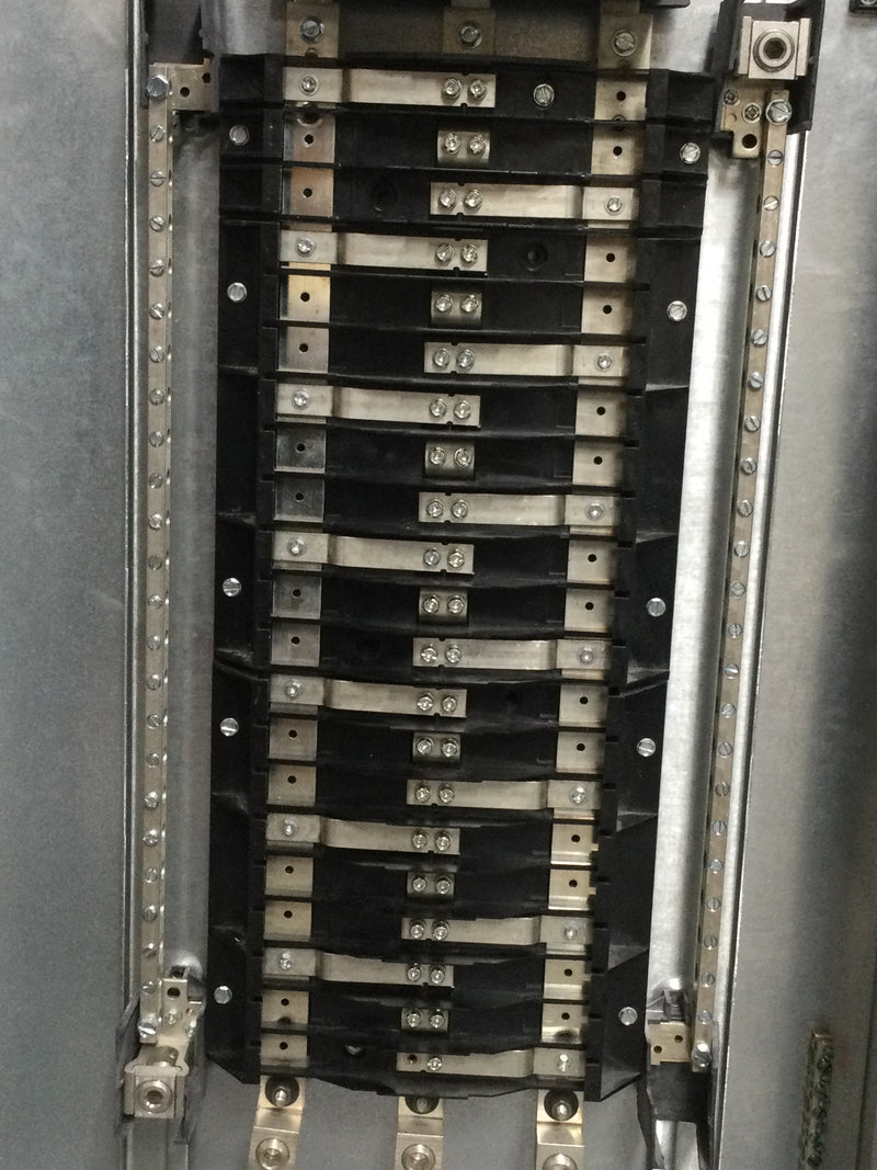 Siemens P1X42MC250C 250 Amp 208y/120 3 Pole 4 Wire Panel Board Interior 42 Circuit Panelboard