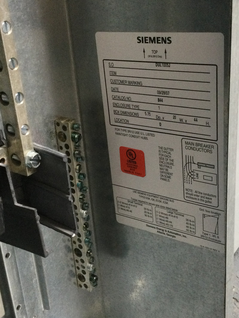 Siemens P1X42MC250C 250 Amp 208y/120 3 Pole 4 Wire Panel Board Interior 42 Circuit Panelboard