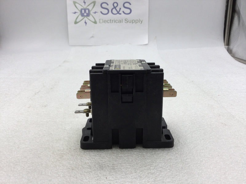 Square D 8910DPA33V06 Definite Purpose Contactor 30 Amp 600 VAC 480 VAC Coil