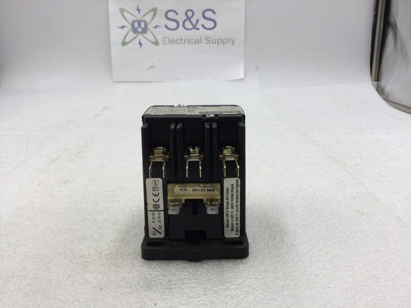 Square D 8910DPA33V06 Definite Purpose Contactor 30 Amp 600 VAC 480 VAC Coil