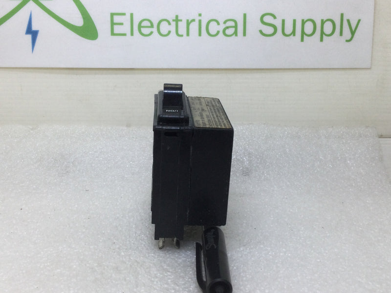 Square D QO1301021 30 Amp Single Pole Circuit Breaker w/Shunt Trip