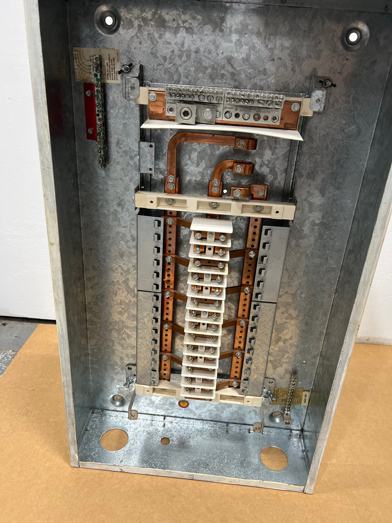 Siemens/ITE BG30MB4150STM 3 Phase 4 Wire 225A 208Y/120V 30 Circuit Series 8 Type BQ,BQH Panel Board