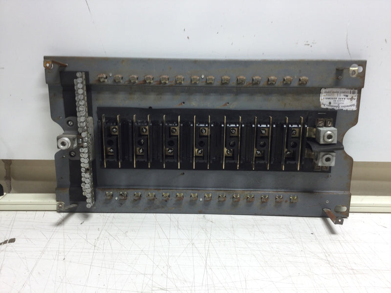 ITE/Siemens Type EQ-P Load Center 14 Space/28 Circuit 120/240 VAC Guts Only 11" X 20.5"