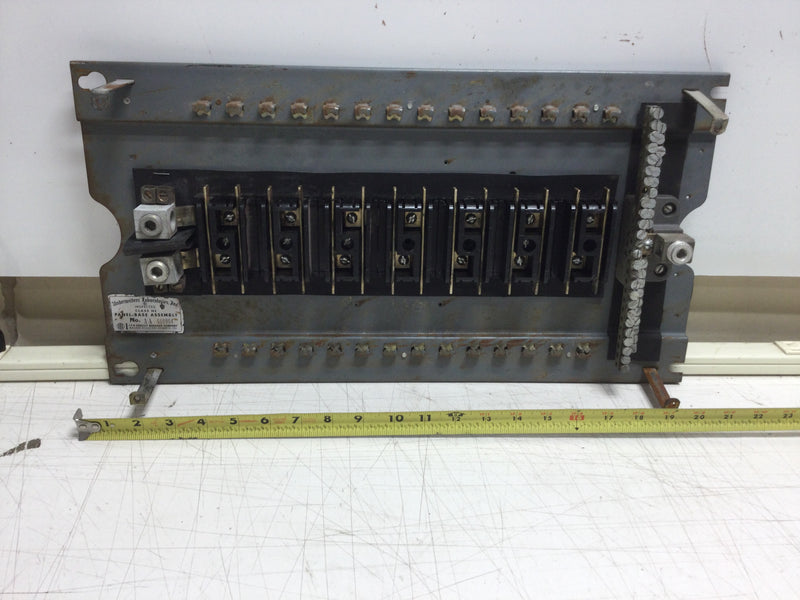 ITE/Siemens Type EQ-P Load Center 14 Space/28 Circuit 120/240 VAC Guts Only 11" X 20.5"