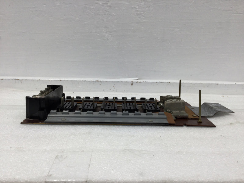 ITE/Gould/Zinsco 200 Amp 10 Space/20 Circuit 120/240 VAC Load Center Guts Only 8" X 18"