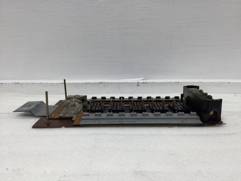 ITE/Gould/Zinsco 200 Amp 10 Space/20 Circuit 120/240 VAC Load Center Guts Only 8" X 18"