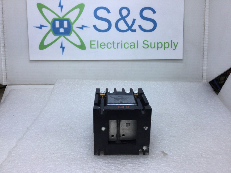 General Electric CR120A04022AA Industrial Relay 10 Amp Max 300V Series A