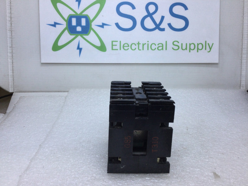 General Electric CR120A04022AA Industrial Relay 10 Amp Max 300V Series A