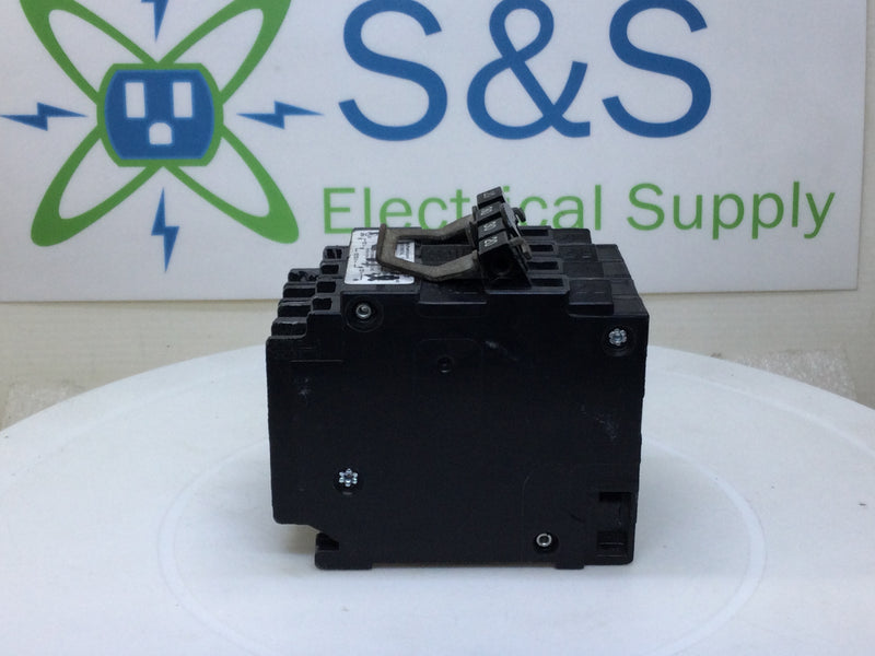 Siemens/Murray Q22030CT 20/30/30/20 Amp 4 Pole 120/240V Circuit Breaker