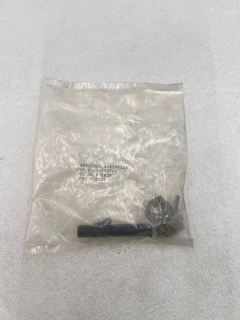 Amphenol Aerospace 97-3057-1007-1 Circular MIL-Spec Strain Relief and Adapter