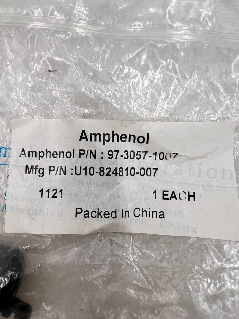 Amphenol 97-3057-1007 Circular Cable Clamp Adapter Connector U10-824810-007