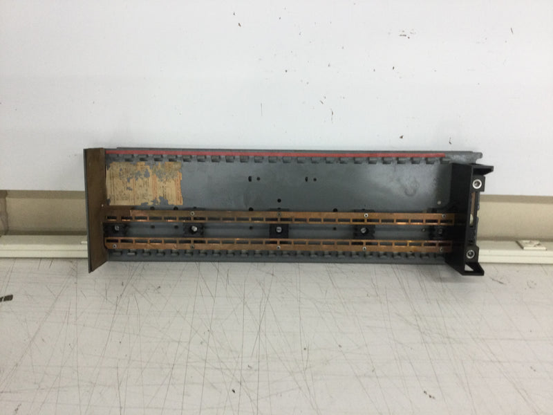 ITE/Walker 24 Space 200 Amp Main Load Center Guts Only 6" X 21"