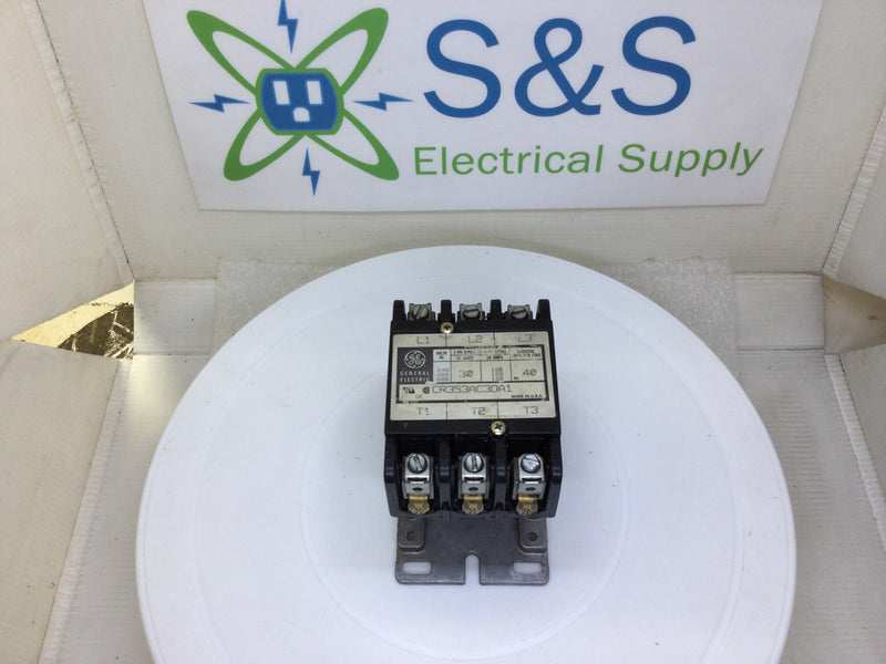 General Electric CR353AC3DA1 3 Pole 30A 600VAC 110/120V 50/60Hz Coil