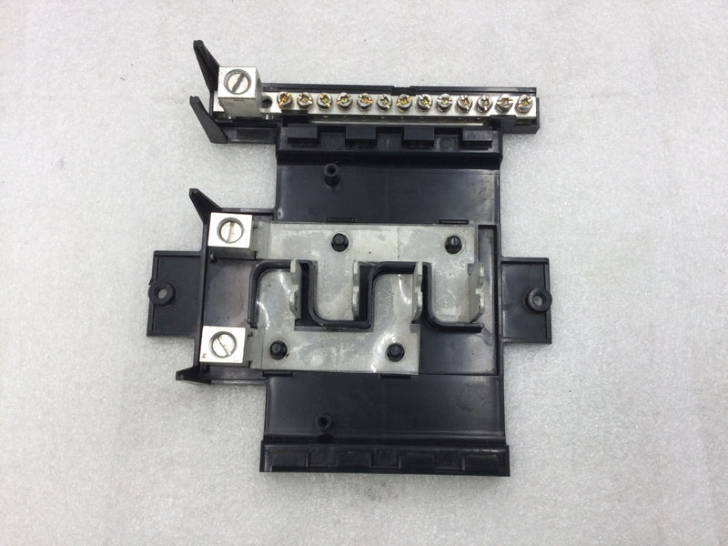 ITE 4 Space/16 Circuit 60 Amp 120/240 VAC Breaker Panel Guts Only 7" X 7"