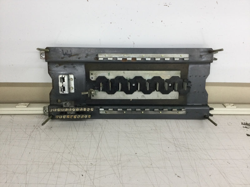 ITE EQ20A/WEQ20A 10 Space/20 Circuit Main Breaker Assembly 120/240 VAC Guts Only 8" X 18"