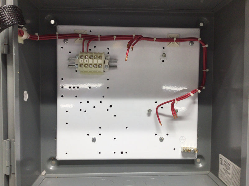 Square D 8903LG60V02CP91P92 Nema 1 Motor Starter Enclosure Only with Red & Green Indicating Lights & Hand/Off/Auto Switch 15" X 14"