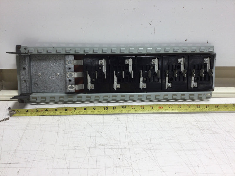 GE General Electric 30 Circuit 3 Phase 4 Wire Panelboard Guts Only 6" X 23"