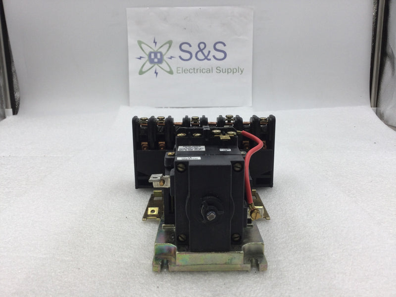 Square D 8903LXO80 30 Amp 8 Pole 277-600 VAC 60Hz Lighting Contactor with 120 VAC Coil