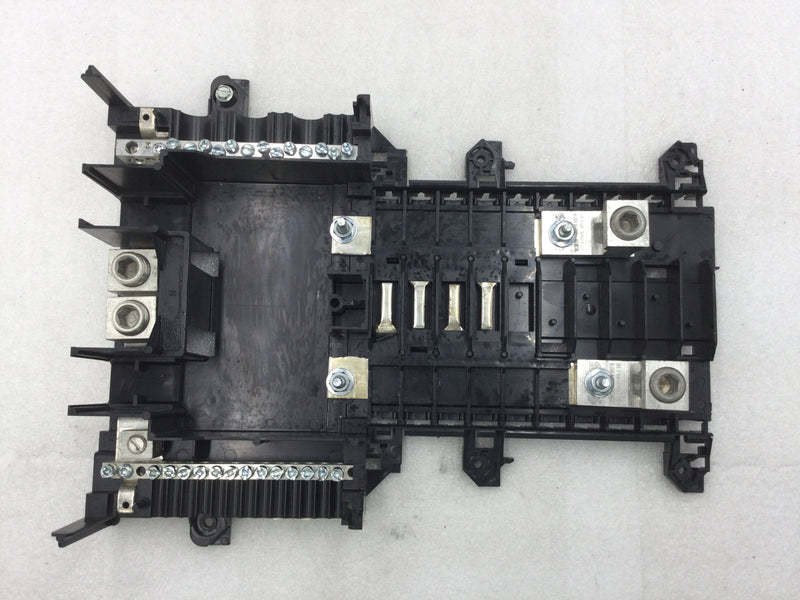 Square D BX30RFT Single Phase 200 Amp 240 VAC 4 Space/8 Circuit Type QO Feed Thru Load Center Guts Only 10" X 13"