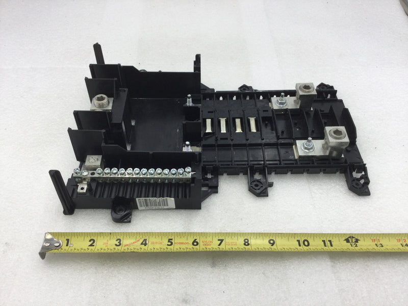 Square D BX30RFT Single Phase 200 Amp 240 VAC 4 Space/8 Circuit Type QO Feed Thru Load Center Guts Only 10" X 13"